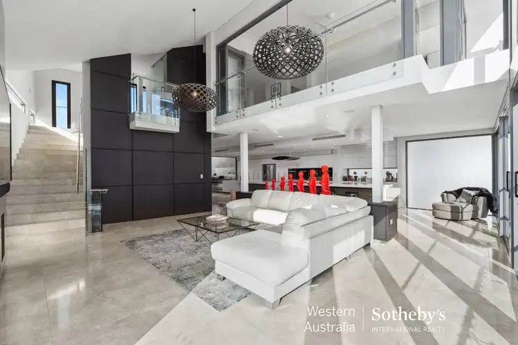 18 Swansea Promenade, Mindarie WA 6030