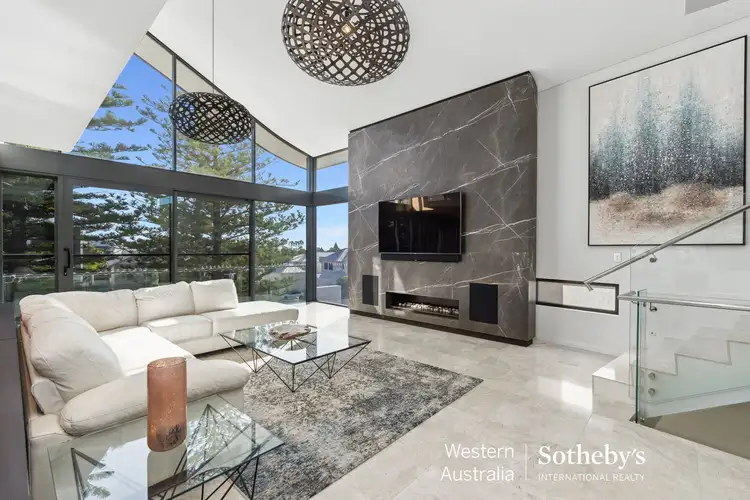 18 Swansea Promenade, Mindarie WA 6030