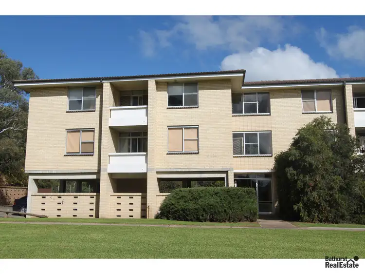 2/31 Griffin Street, Bathurst NSW 2795