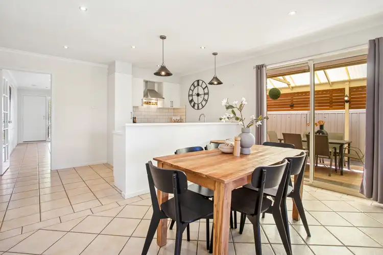 Sixth view of Homely house listing, 7 Greenbriar Avenue, Happy Valley SA 5159
