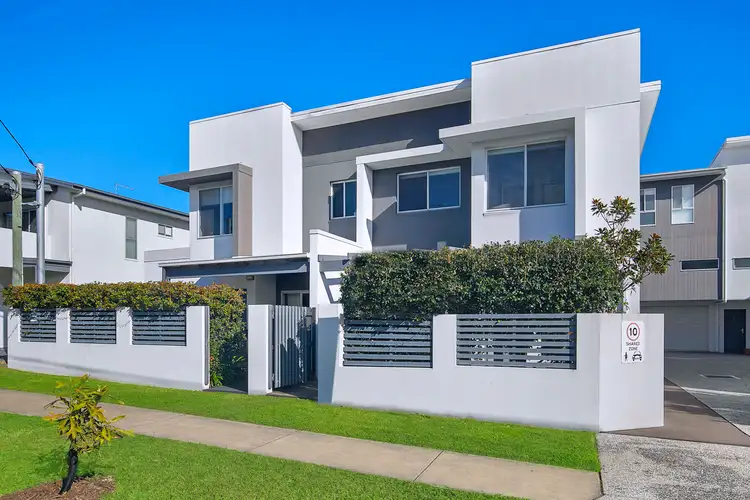 2/106 Pembroke Street, Carina QLD 4152