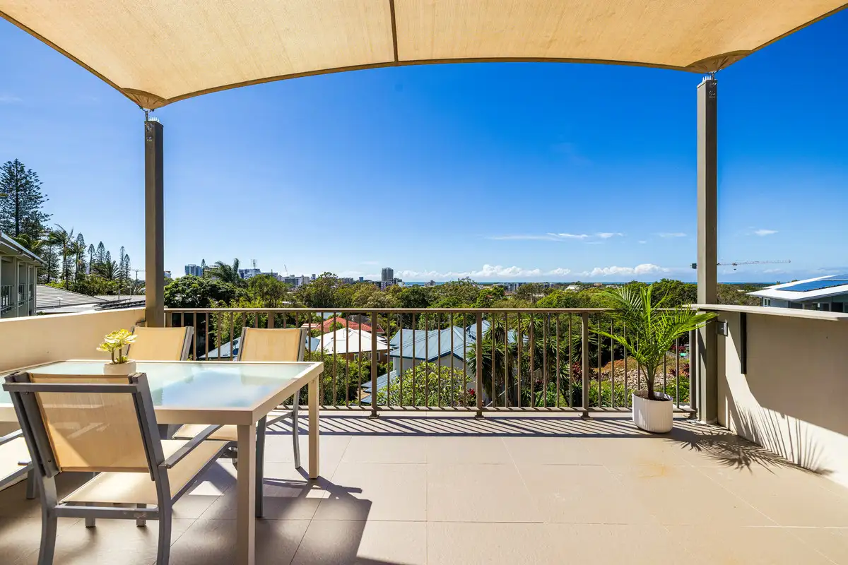 Main view of Homely semi-detached listing, 2/10 Charles Street, Tweed Heads NSW 2485