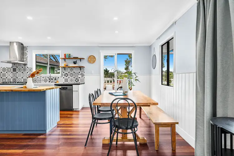 32 Bulgin Avenue, Wynnum West QLD 4178