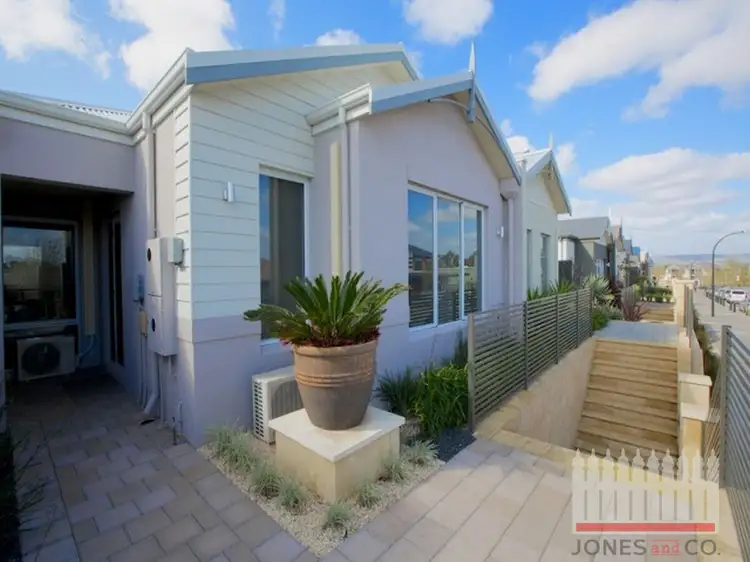 24 Flecker Promenade, Aveley WA 6069