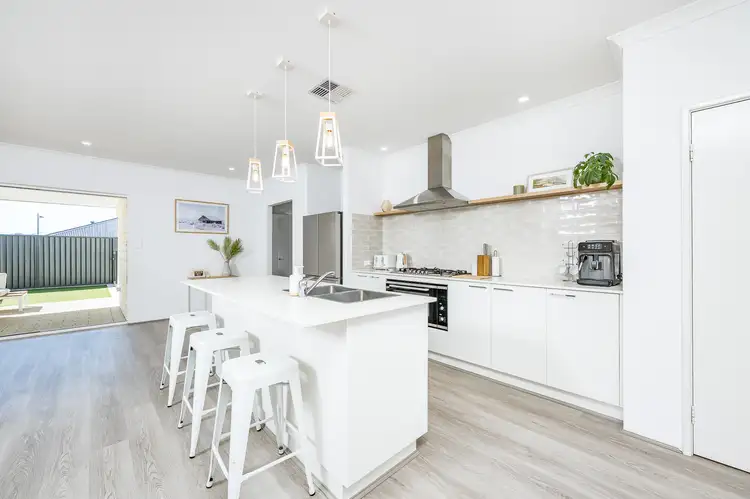 Fifth view of Homely house listing, 3 Alabaster Approach, Jindalee WA 6036