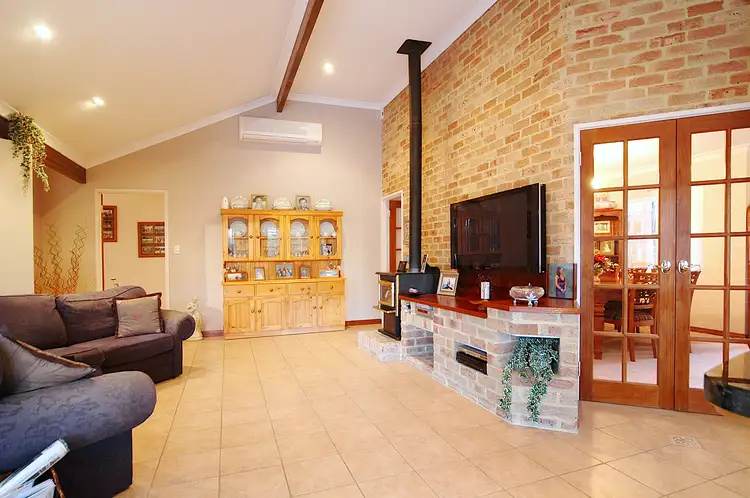 Sixth view of Homely house listing, 10 Caspian Pass, Iluka WA 6028