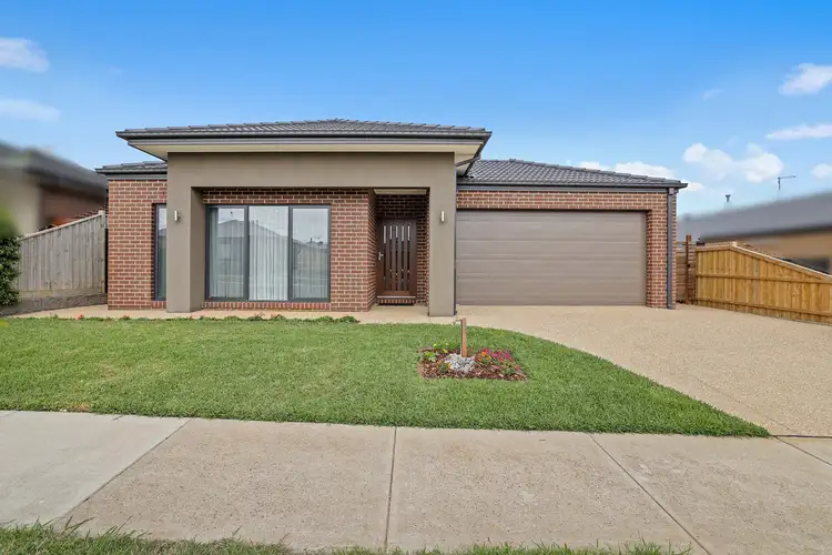 Fourth view of Homely house listing, 8 Henley Avenue, Warragul VIC 3820