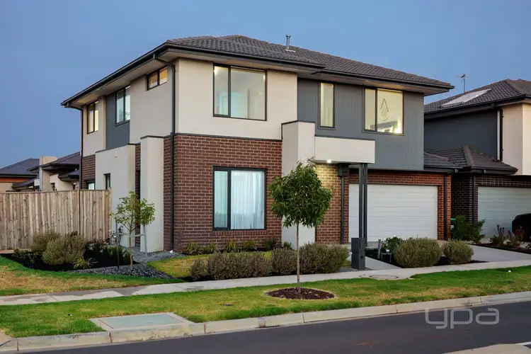 18 California Way, Bonnie Brook VIC 3335