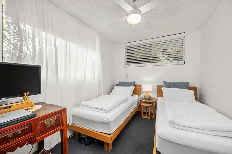 Sixth view of Homely unit listing, 1/8 Elizabeth Avenue, Broadbeach QLD 4218