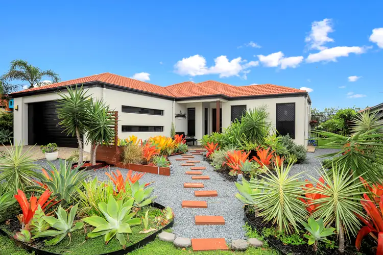 28 Chantelle Circuit, Coral Cove QLD 4670