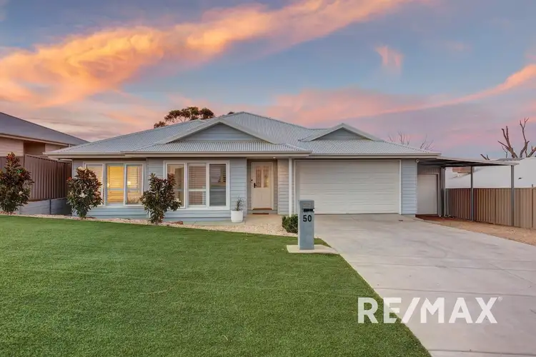 50 Barton Avenue, Lloyd NSW 2650