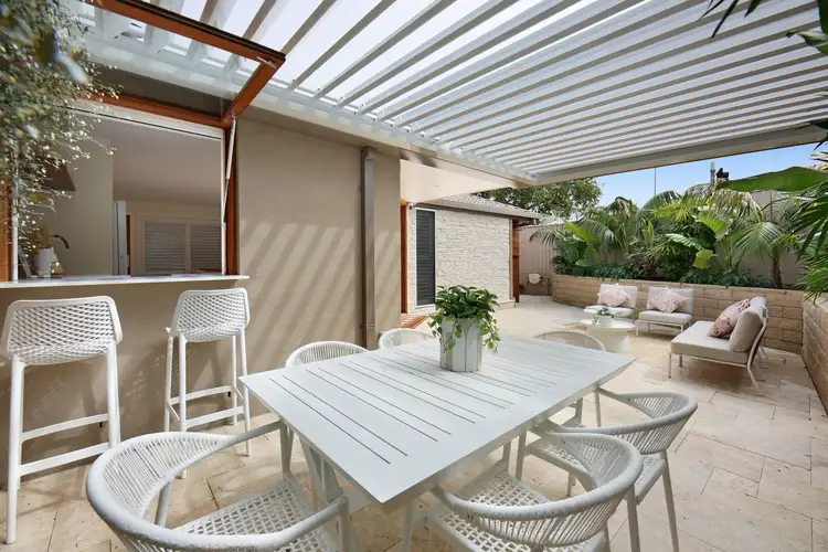 35/172 Barrier Reef Drive, Mermaid Waters QLD 4218