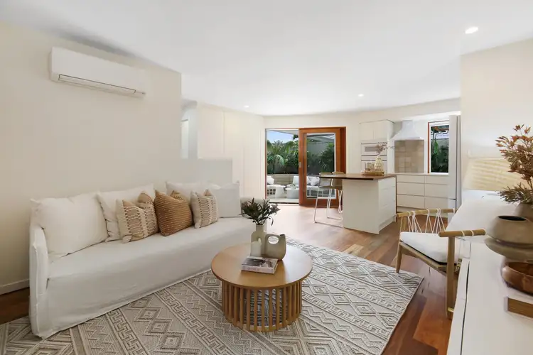 35/172 Barrier Reef Drive, Mermaid Waters QLD 4218