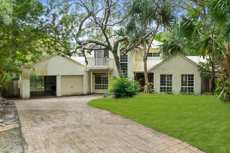 9 Dovetree Court
