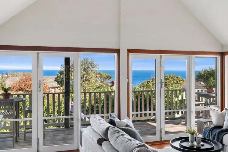 76 Cliff Road, Frankston South VIC 3199