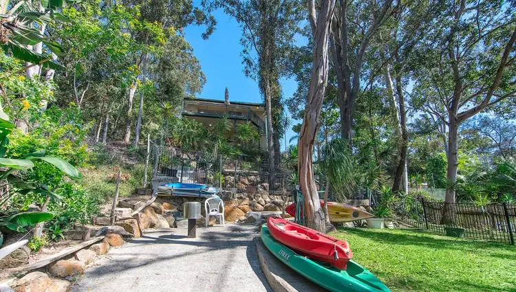 68 Ocean Parade, Burleigh Heads QLD 4220