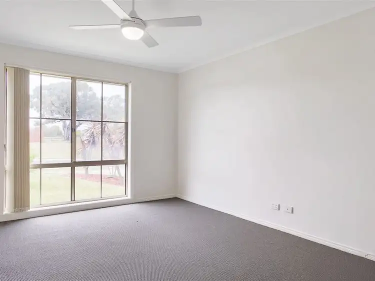 Fifth view of Homely house listing, 26 Venezia Way, Skye VIC 3977