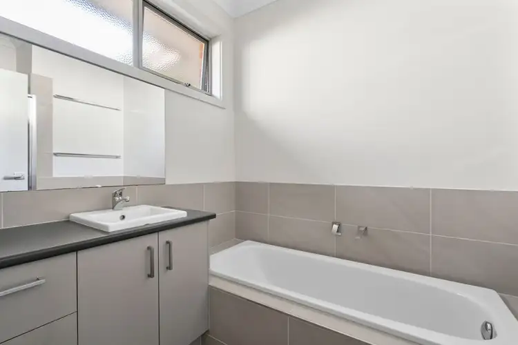 Fifth view of Homely unit listing, 2/14 Walsh Grove, North Geelong VIC 3215