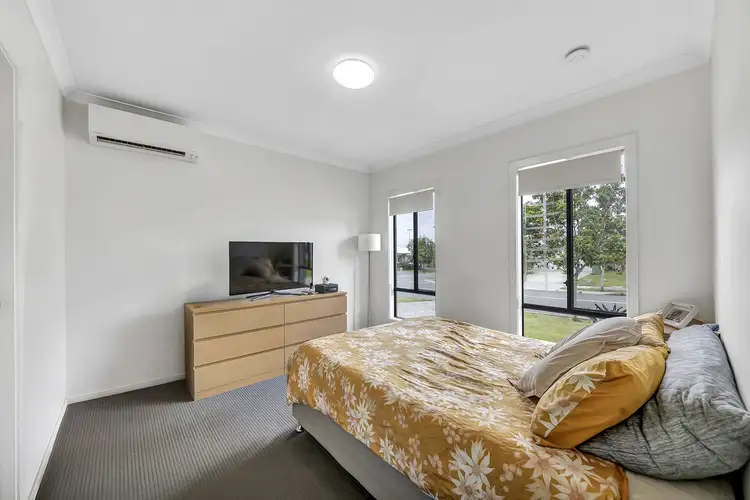 Sixth view of Homely house listing, 40 Napier Circuit, Silkstone QLD 4304