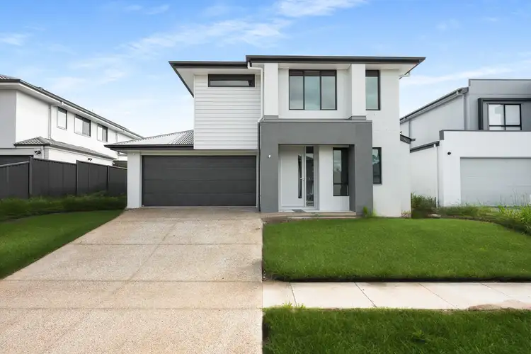 37 Stirling Street, Bridgeman Downs QLD 4035