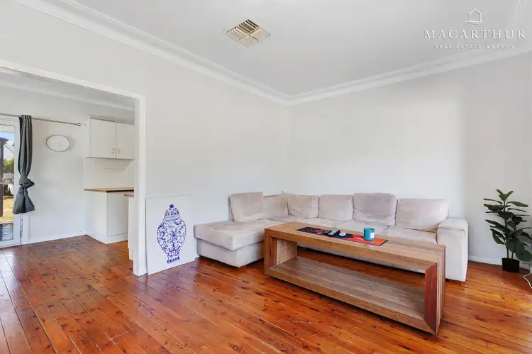 Sixth view of Homely house listing, 502 Kooringal Road, Lake Albert NSW 2650