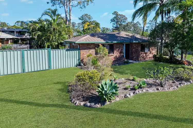 25 Oleron Terrace, Petrie QLD 4502