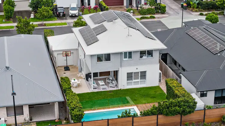 16 Hulme Street, Palmview QLD 4553