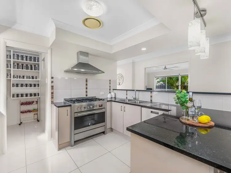 Fifth view of Homely house listing, 14 Grevillea Close, Chapel Hill QLD 4069