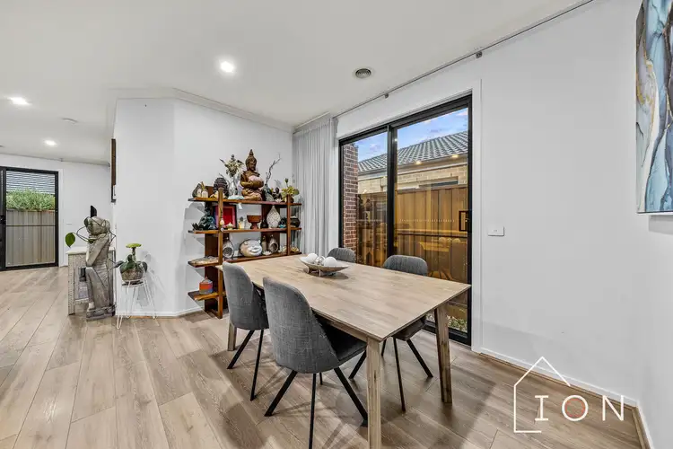 Sixth view of Homely house listing, 5 Cilroy Crescent, Cranbourne South VIC 3977