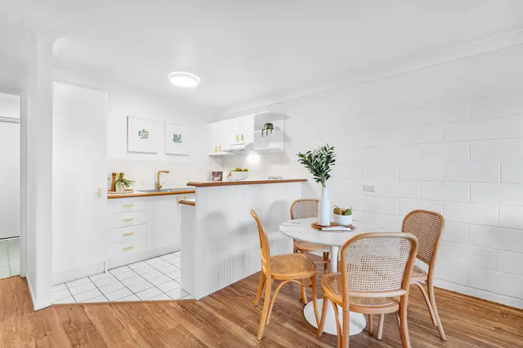 Third view of Homely unit listing, 3/2018 Wynnum Road, Wynnum West QLD 4178