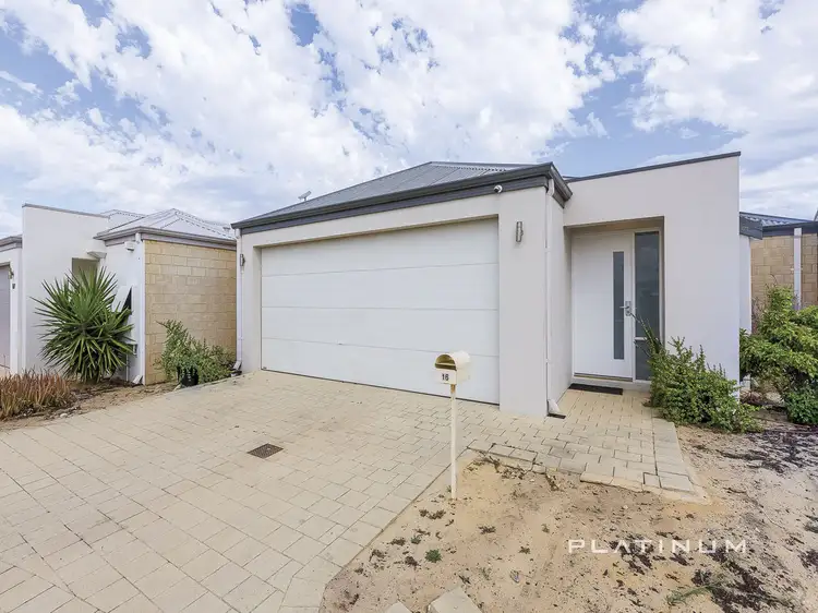 16/6 Chipping Crescent, Butler WA 6036