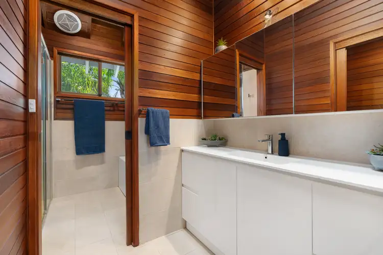 Sixth view of Homely house listing, 4 Lakala Avenue, Springfield NSW 2250