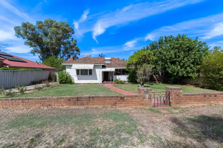 2 Sarah Street