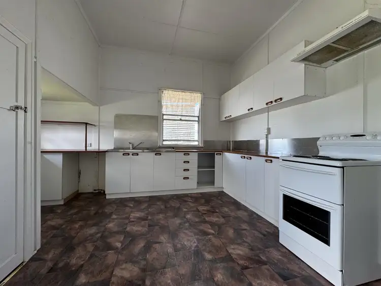 Fifth view of Homely house listing, 18 Dalton Street, Monto QLD 4630