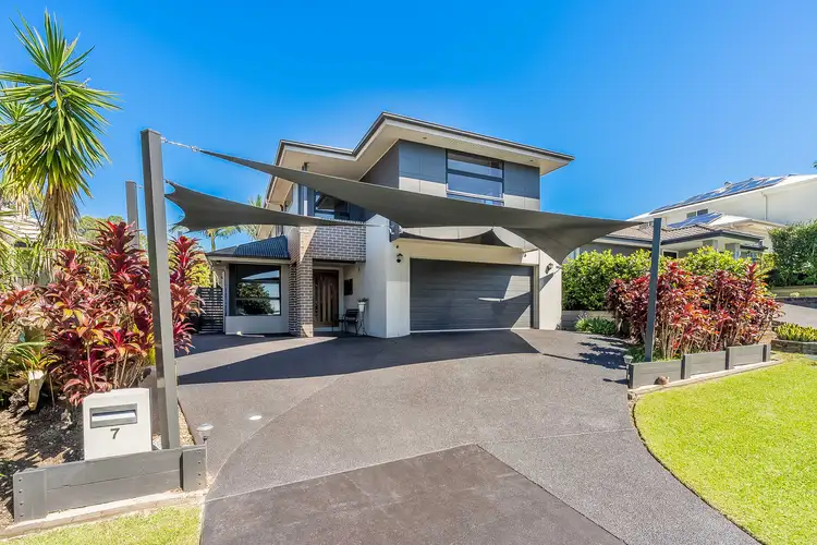 7 Hollow Crescent, Narangba QLD 4504