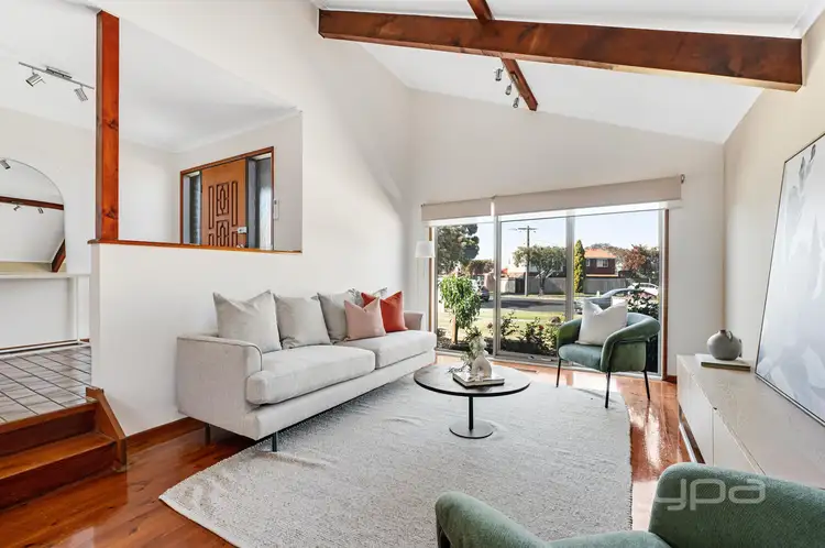 Fourth view of Homely house listing, 8 Ronald Close, Gladstone Park VIC 3043