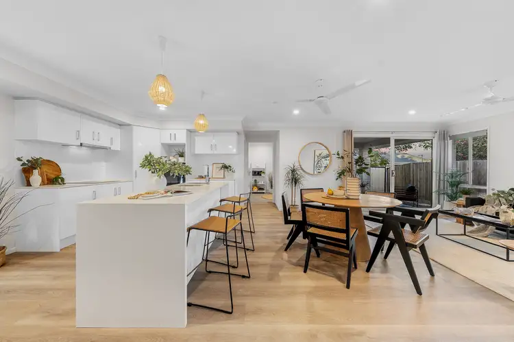 104a Benfer Road, Victoria Point QLD 4165