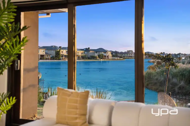 7 Celebration Drive, Sanctuary Lakes VIC 3030
