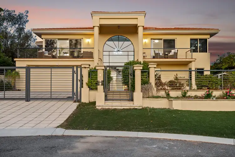 8 Mitra Court, Mullaloo WA 6027