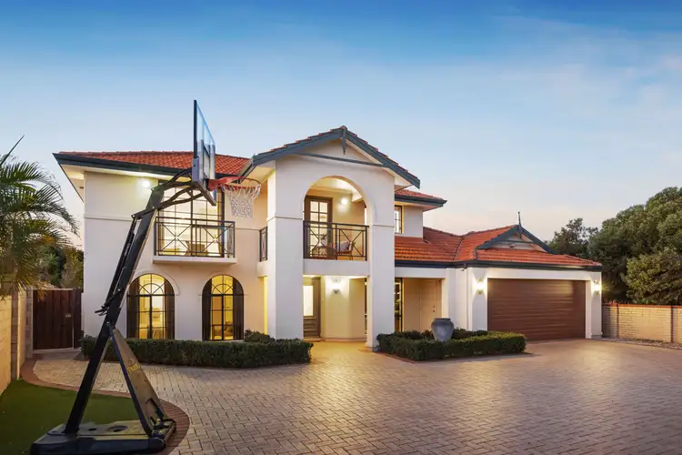 5 Carina Loop, Ocean Reef WA 6027