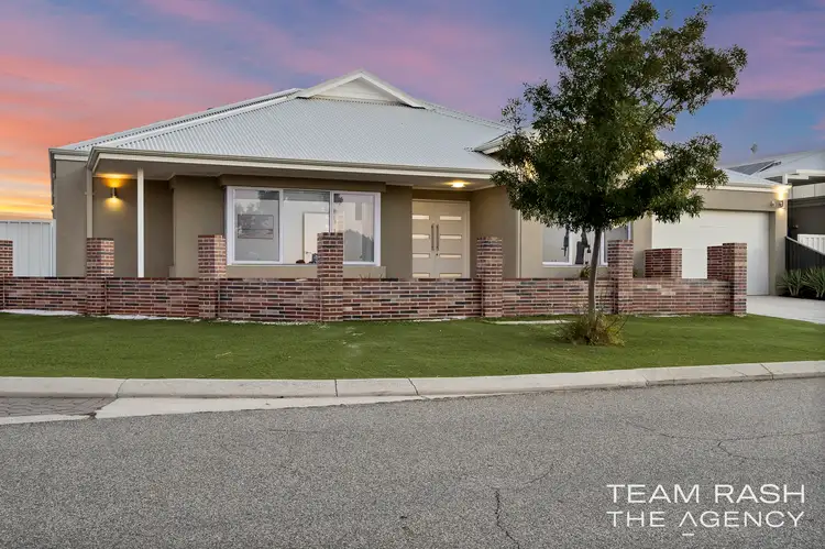 7 Summerville Boulevard, Caversham WA 6055