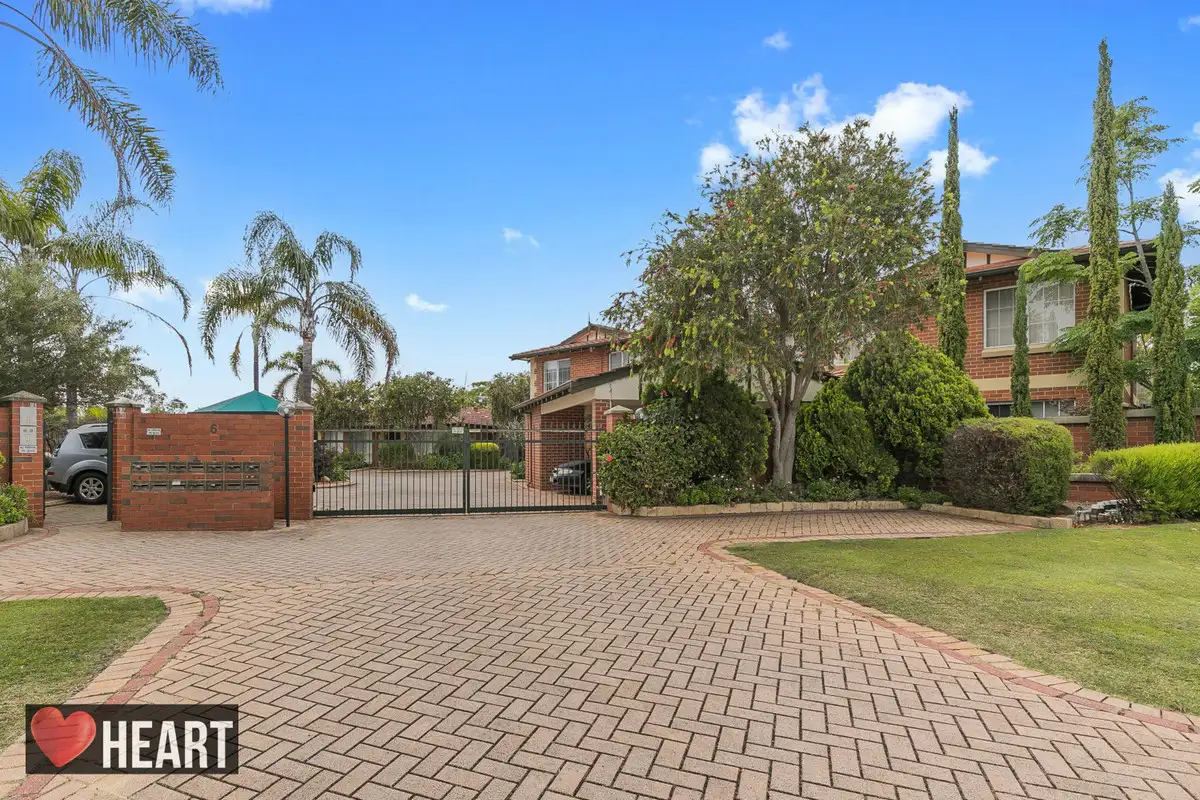 Main view of Homely unit listing, 2/6 Paddington Court, Bibra Lake WA 6163
