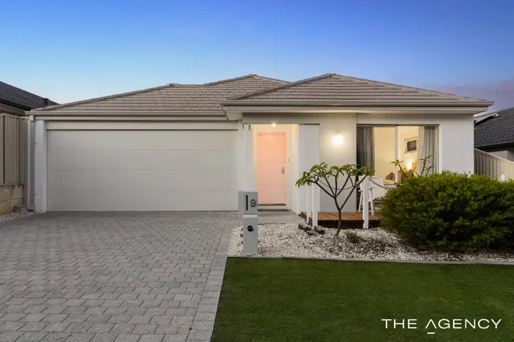 9 Crystalline Road, Spearwood WA 6163
