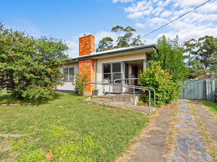 27 Knight Street, Maffra VIC 3860