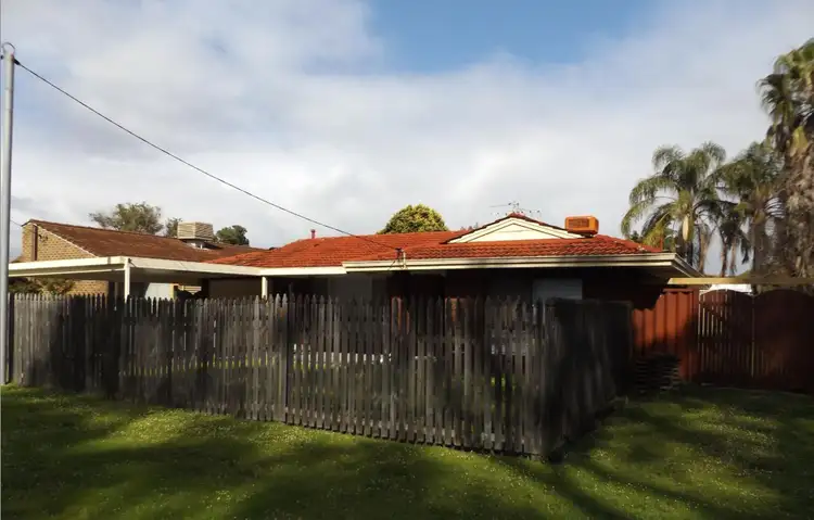 28 Juniper Way, Forrestfield WA 6058