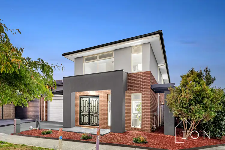 11 Reina Court, Clyde North VIC 3978