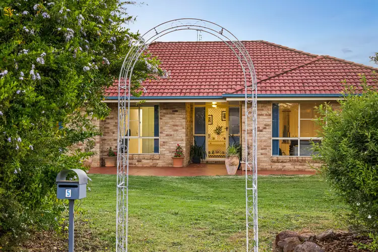 5 Bunya View Drive, Highfields QLD 4352