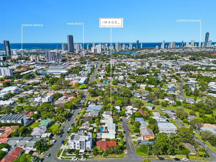 1/4 Alicia Street, Southport QLD 4215