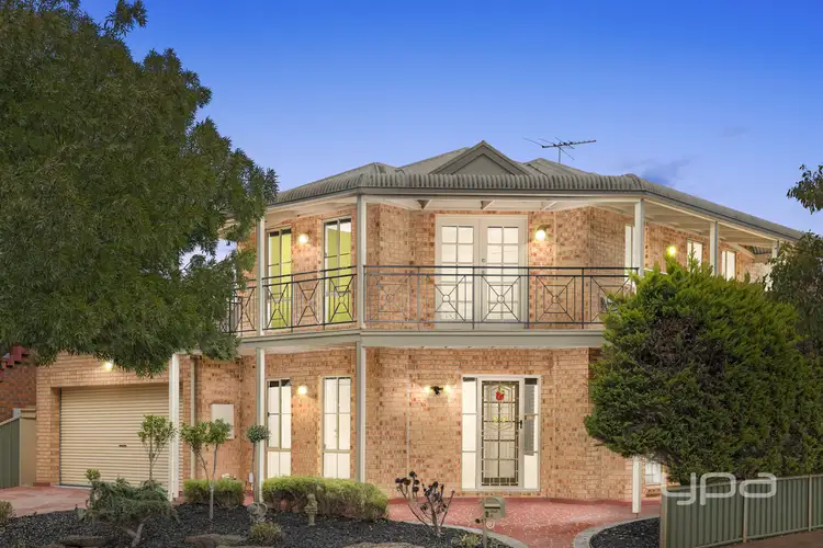 2 Finchley Road, Point Cook VIC 3030