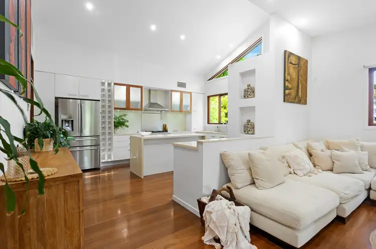 186 West Burleigh Road, Burleigh Heads QLD 4220